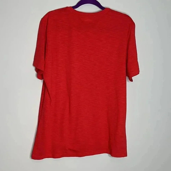 Men’s Modern Fit Red T-shirt - Picture 7 of 7
